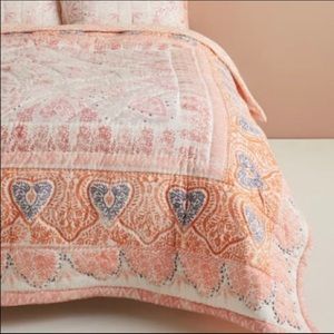 Anthropologie Loulou quilt!
